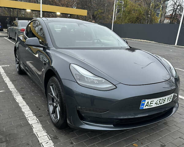Серый Тесла Модель 3, объемом двигателя 0 л и пробегом 138 тыс. км за 18900 $, фото 6 на Automoto.ua