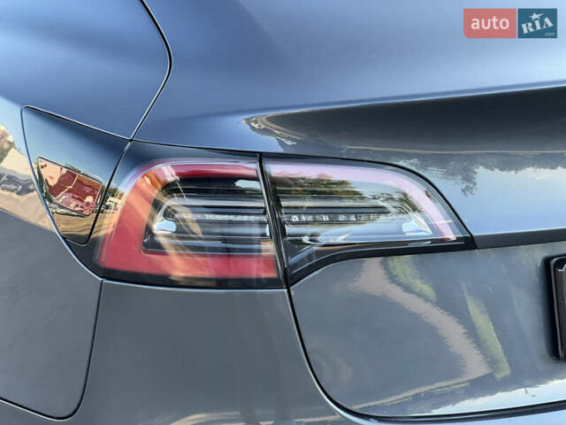 Серый Тесла Модель 3, объемом двигателя 0 л и пробегом 51 тыс. км за 20800 $, фото 17 на Automoto.ua