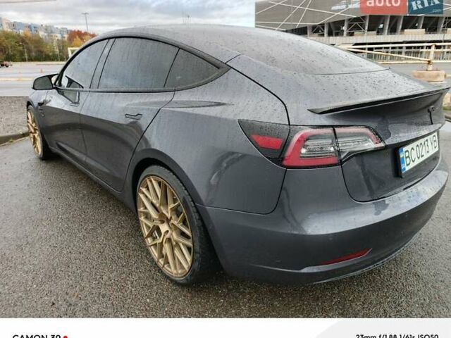 Серый Тесла Модель 3, объемом двигателя 0 л и пробегом 46 тыс. км за 18200 $, фото 5 на Automoto.ua