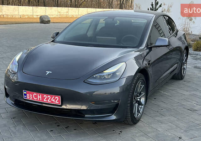 Серый Тесла Модель 3, объемом двигателя 0 л и пробегом 79 тыс. км за 20000 $, фото 4 на Automoto.ua