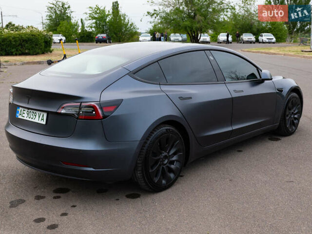 Серый Тесла Модель 3, объемом двигателя 0 л и пробегом 66 тыс. км за 21500 $, фото 13 на Automoto.ua