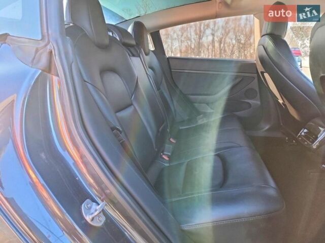 Сірий Тесла Модель 3, об'ємом двигуна 0 л та пробігом 120 тис. км за 11900 $, фото 9 на Automoto.ua