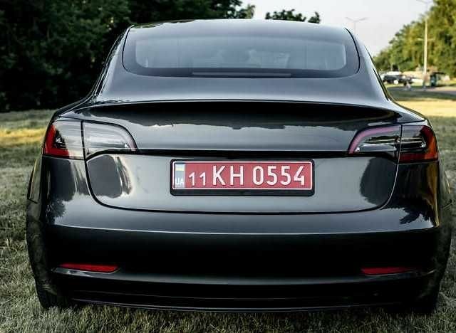Сірий Тесла Модель 3, об'ємом двигуна 0 л та пробігом 50 тис. км за 13800 $, фото 4 на Automoto.ua