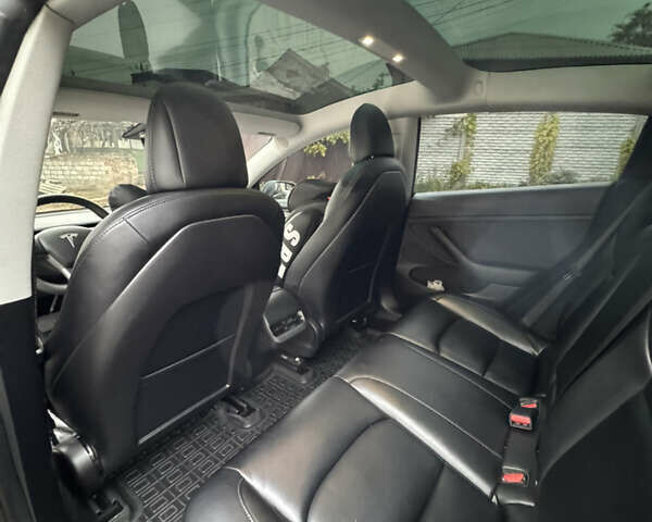 Сірий Тесла Модель 3, об'ємом двигуна 0 л та пробігом 100 тис. км за 20500 $, фото 31 на Automoto.ua