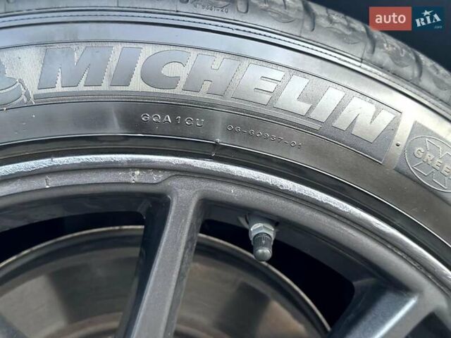 Серый Тесла Модель 3, объемом двигателя 0 л и пробегом 92 тыс. км за 21500 $, фото 21 на Automoto.ua