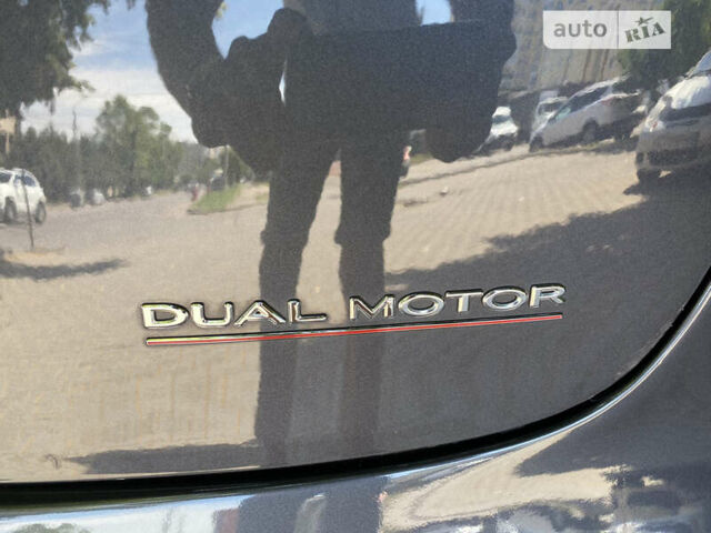 Серый Тесла Модель 3, объемом двигателя 0 л и пробегом 50 тыс. км за 26000 $, фото 13 на Automoto.ua