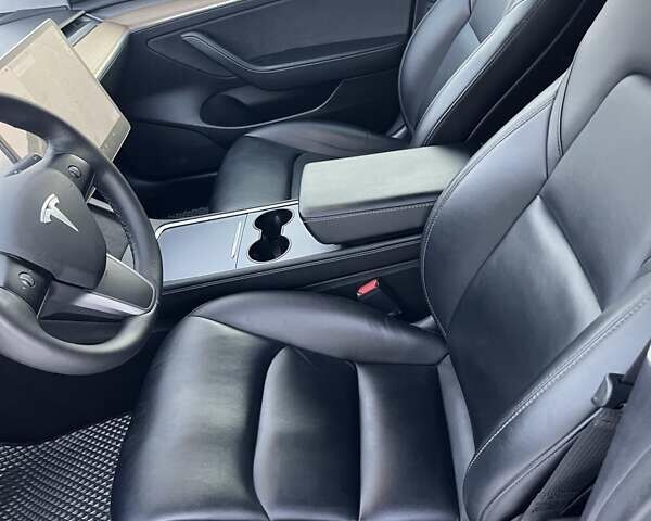 Серый Тесла Модель 3, объемом двигателя 0 л и пробегом 47 тыс. км за 18900 $, фото 17 на Automoto.ua