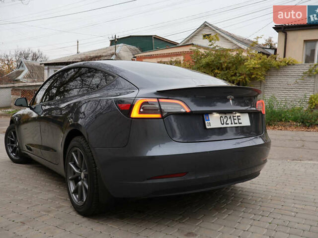 Сірий Тесла Модель 3, об'ємом двигуна 0 л та пробігом 100 тис. км за 20500 $, фото 5 на Automoto.ua