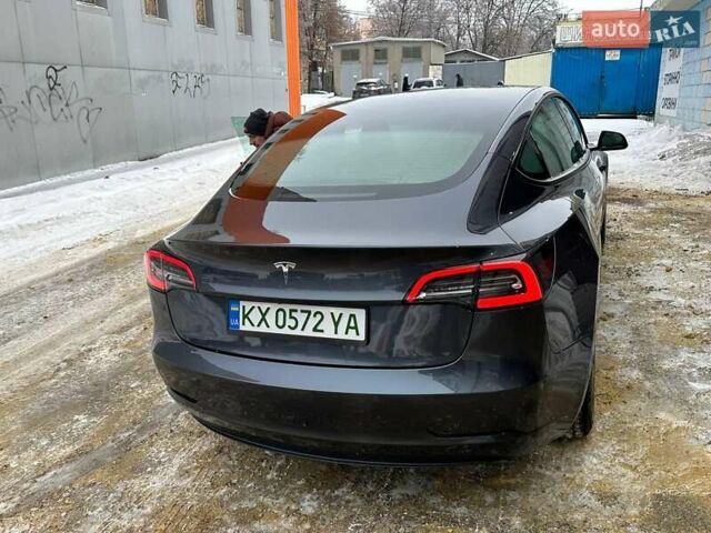 Серый Тесла Модель 3, объемом двигателя 0 л и пробегом 37 тыс. км за 17500 $, фото 6 на Automoto.ua