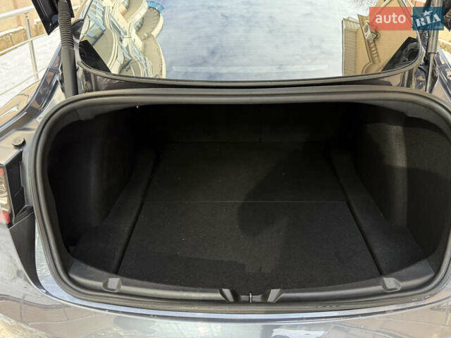 Сірий Тесла Модель 3, об'ємом двигуна 0 л та пробігом 80 тис. км за 18600 $, фото 34 на Automoto.ua