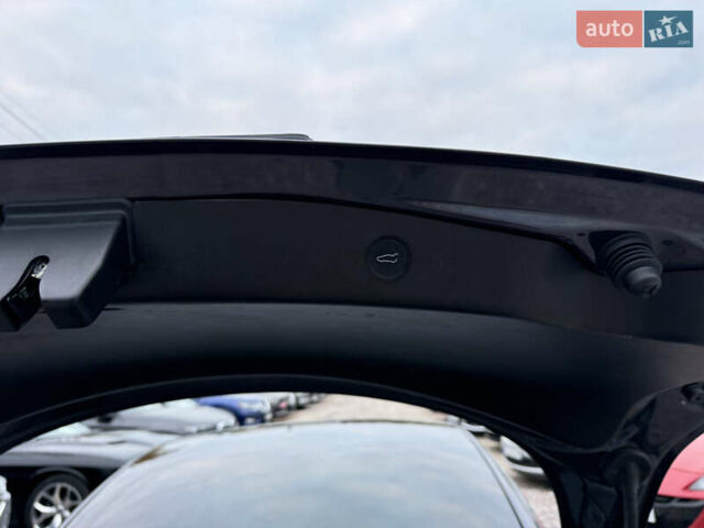 Серый Тесла Модель 3, объемом двигателя 0 л и пробегом 75 тыс. км за 20700 $, фото 34 на Automoto.ua