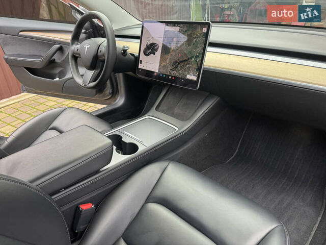 Сірий Тесла Модель 3, об'ємом двигуна 0 л та пробігом 55 тис. км за 23300 $, фото 26 на Automoto.ua