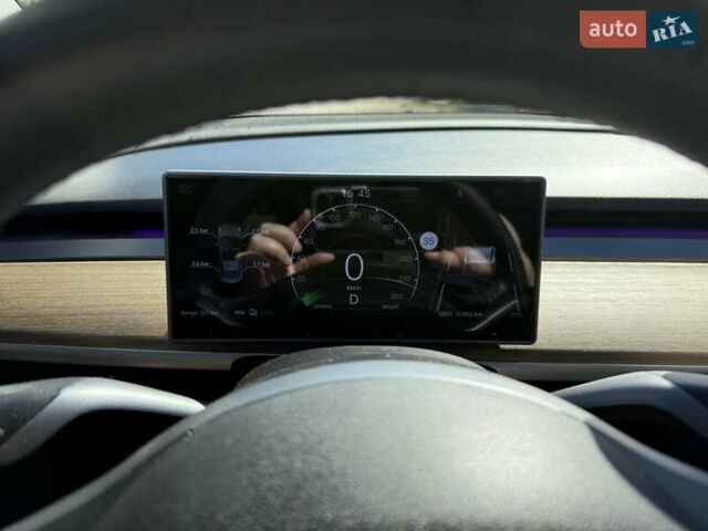 Серый Тесла Модель 3, объемом двигателя 0 л и пробегом 120 тыс. км за 16900 $, фото 18 на Automoto.ua