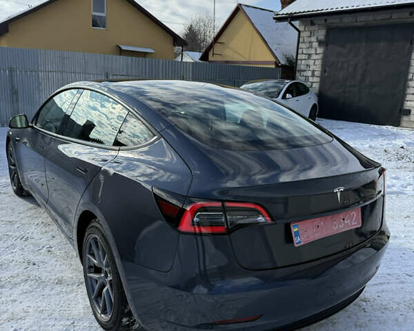 Серый Тесла Модель 3, объемом двигателя 0 л и пробегом 113 тыс. км за 13500 $, фото 26 на Automoto.ua