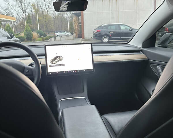 Серый Тесла Модель 3, объемом двигателя 0 л и пробегом 138 тыс. км за 18900 $, фото 5 на Automoto.ua