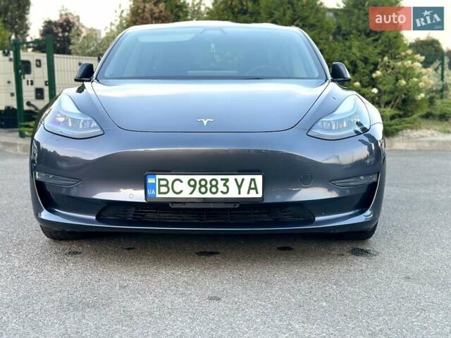 Серый Тесла Модель 3, объемом двигателя 0 л и пробегом 92 тыс. км за 21500 $, фото 3 на Automoto.ua