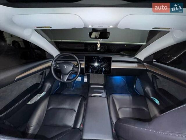 Серый Тесла Модель 3, объемом двигателя 0 л и пробегом 68 тыс. км за 21000 $, фото 12 на Automoto.ua