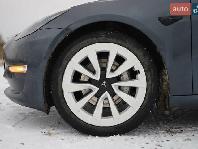 Сірий Тесла Модель 3, об'ємом двигуна 0 л та пробігом 98 тис. км за 23500 $, фото 72 на Automoto.ua