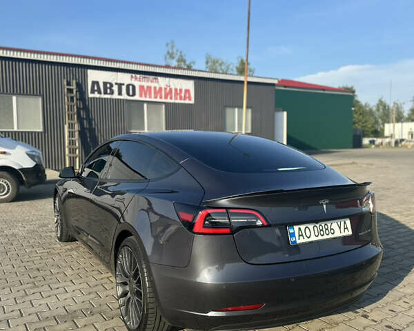 Серый Тесла Модель 3, объемом двигателя 0 л и пробегом 50 тыс. км за 24500 $, фото 1 на Automoto.ua