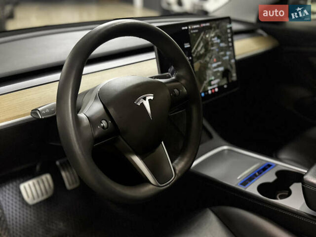Серый Тесла Модель 3, объемом двигателя 0 л и пробегом 86 тыс. км за 23999 $, фото 9 на Automoto.ua