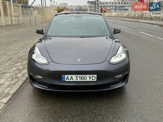 Серый Тесла Модель 3, объемом двигателя 0 л и пробегом 87 тыс. км за 21500 $, фото 2 на Automoto.ua