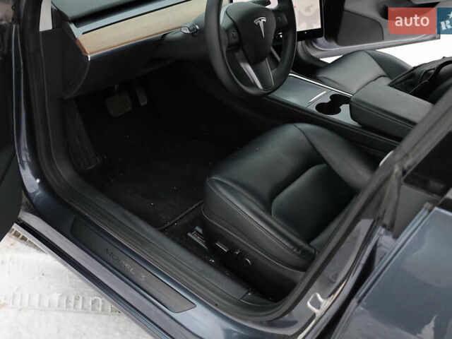 Сірий Тесла Модель 3, об'ємом двигуна 0 л та пробігом 98 тис. км за 23500 $, фото 74 на Automoto.ua