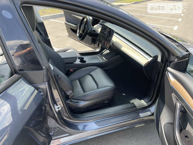 Серый Тесла Модель 3, объемом двигателя 0 л и пробегом 9 тыс. км за 24500 $, фото 35 на Automoto.ua