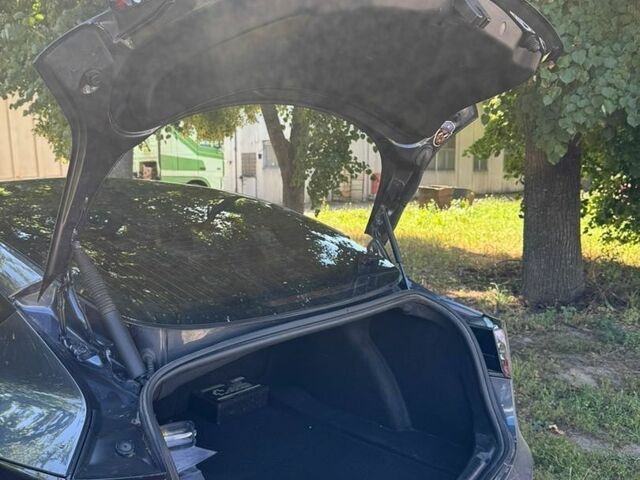 Сірий Тесла Модель 3, об'ємом двигуна 0 л та пробігом 165 тис. км за 18000 $, фото 11 на Automoto.ua