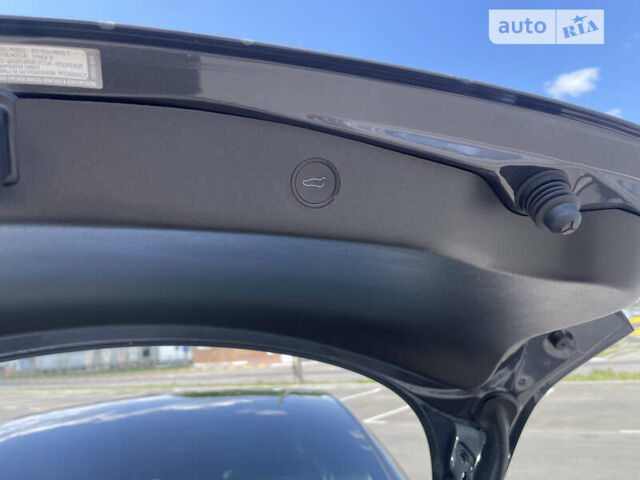 Серый Тесла Модель 3, объемом двигателя 0 л и пробегом 9 тыс. км за 24500 $, фото 47 на Automoto.ua