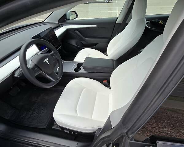 Серый Тесла Модель 3, объемом двигателя 0 л и пробегом 74 тыс. км за 20500 $, фото 11 на Automoto.ua