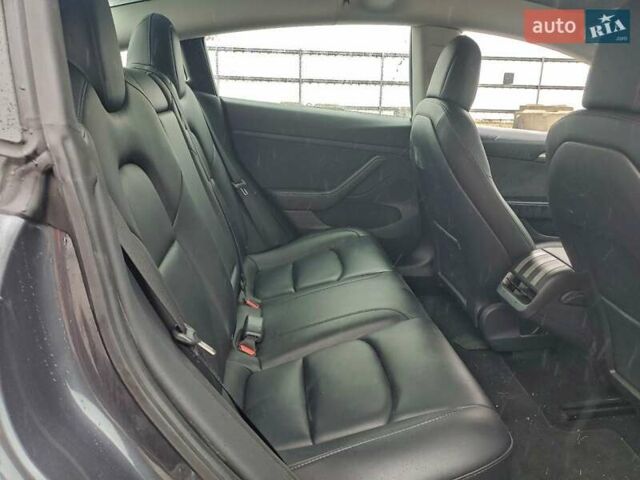 Сірий Тесла Модель 3, об'ємом двигуна 0 л та пробігом 120 тис. км за 6900 $, фото 9 на Automoto.ua