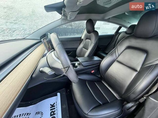 Сірий Тесла Модель 3, об'ємом двигуна 0 л та пробігом 205 тис. км за 15800 $, фото 13 на Automoto.ua