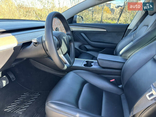 Сірий Тесла Модель 3, об'ємом двигуна 0 л та пробігом 73 тис. км за 34900 $, фото 22 на Automoto.ua