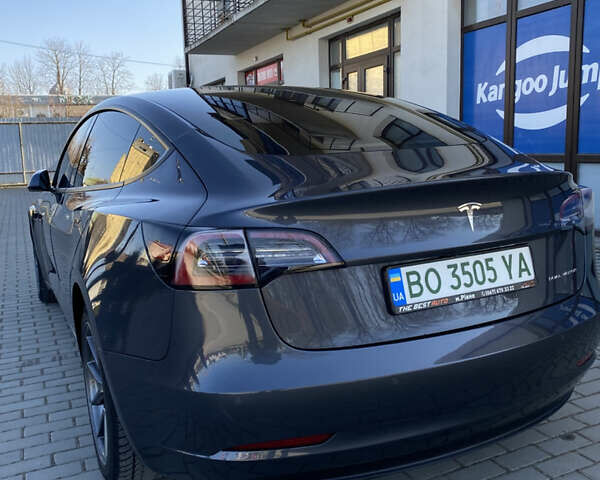 Серый Тесла Модель 3, объемом двигателя 0 л и пробегом 73 тыс. км за 24000 $, фото 5 на Automoto.ua