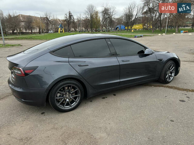 Серый Тесла Модель 3, объемом двигателя 0 л и пробегом 97 тыс. км за 20000 $, фото 8 на Automoto.ua