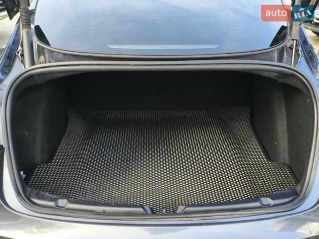 Серый Тесла Модель 3, объемом двигателя 0 л и пробегом 89 тыс. км за 17600 $, фото 20 на Automoto.ua