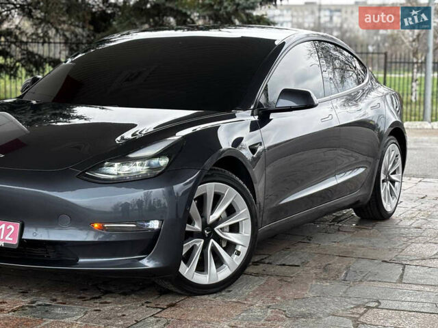 Сірий Тесла Модель 3, об'ємом двигуна 0 л та пробігом 69 тис. км за 19100 $, фото 3 на Automoto.ua