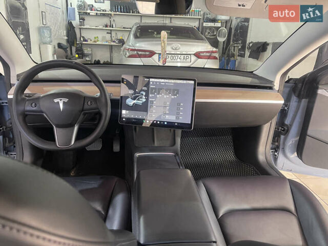 Сірий Тесла Модель 3, об'ємом двигуна 0 л та пробігом 67 тис. км за 17000 $, фото 6 на Automoto.ua