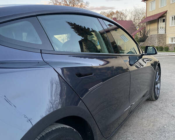 Сірий Тесла Модель 3, об'ємом двигуна 0 л та пробігом 98 тис. км за 19500 $, фото 11 на Automoto.ua