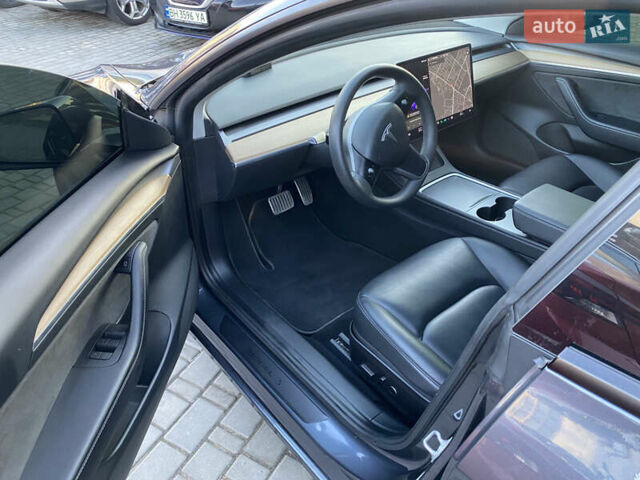 Серый Тесла Модель 3, объемом двигателя 0 л и пробегом 50 тыс. км за 26000 $, фото 6 на Automoto.ua