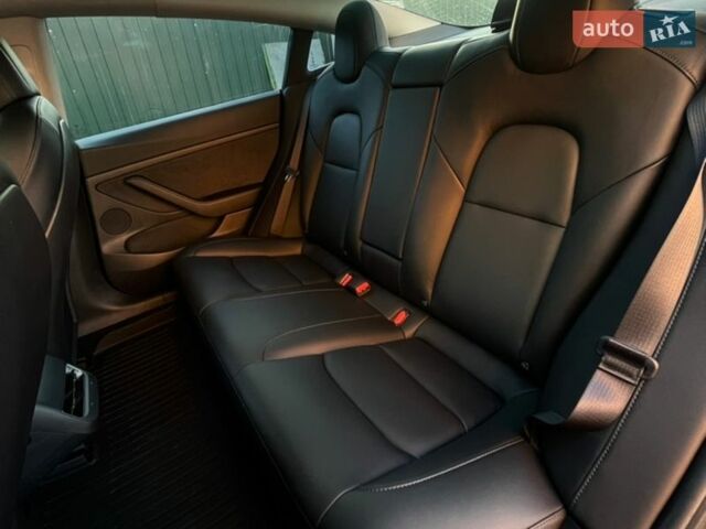 Сірий Тесла Модель 3, об'ємом двигуна 0 л та пробігом 52 тис. км за 22400 $, фото 22 на Automoto.ua