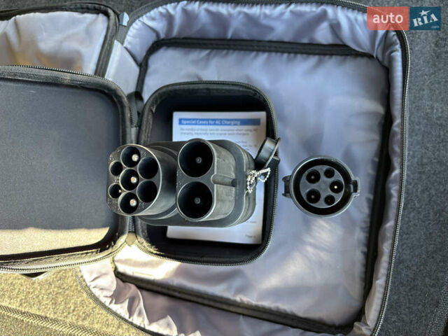 Сірий Тесла Модель 3, об'ємом двигуна 0 л та пробігом 73 тис. км за 34900 $, фото 36 на Automoto.ua