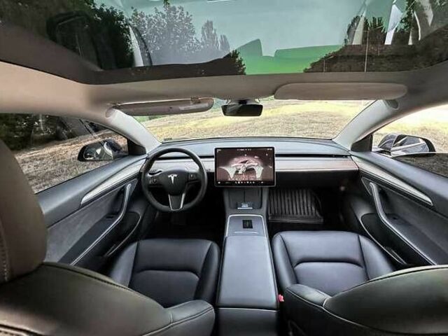 Сірий Тесла Модель 3, об'ємом двигуна 0 л та пробігом 50 тис. км за 13800 $, фото 7 на Automoto.ua