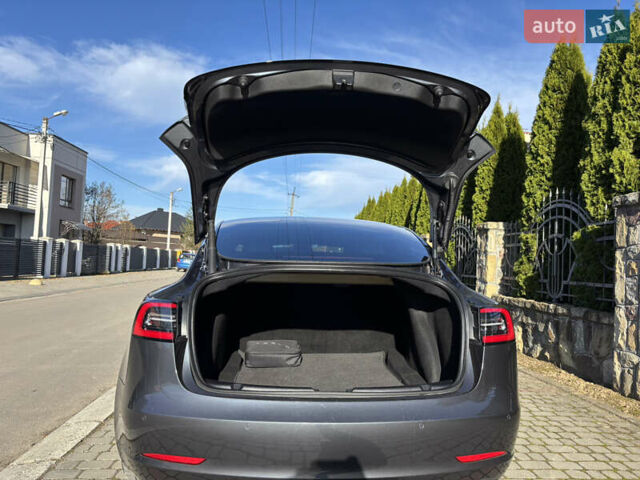 Сірий Тесла Модель 3, об'ємом двигуна 0 л та пробігом 73 тис. км за 34900 $, фото 11 на Automoto.ua