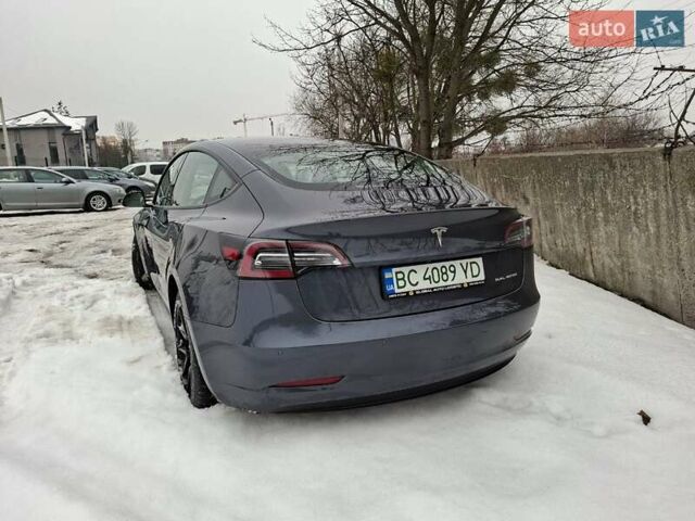 Серый Тесла Модель 3, объемом двигателя 0 л и пробегом 85 тыс. км за 20900 $, фото 5 на Automoto.ua