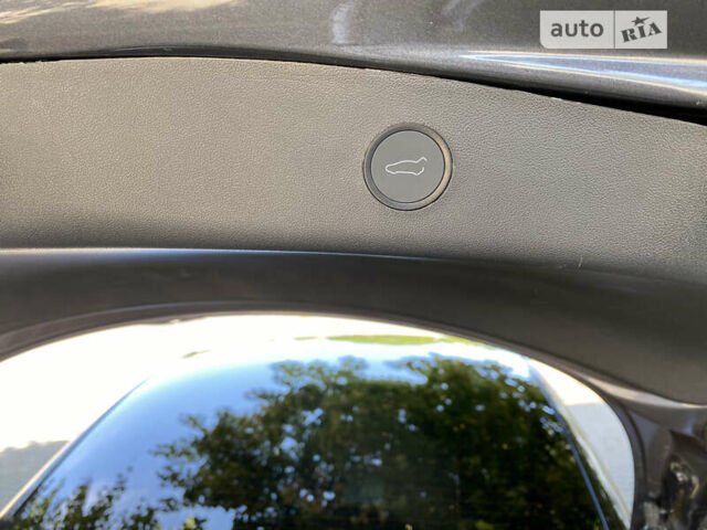 Серый Тесла Модель 3, объемом двигателя 0 л и пробегом 50 тыс. км за 26000 $, фото 16 на Automoto.ua