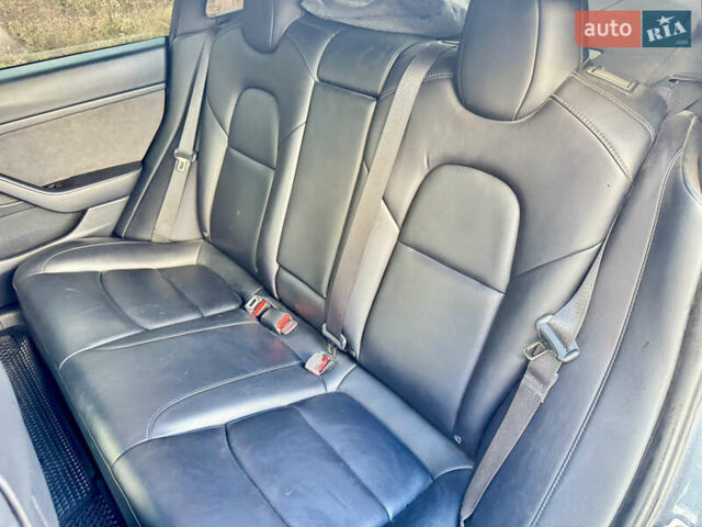 Сірий Тесла Модель 3, об'ємом двигуна 0 л та пробігом 105 тис. км за 20900 $, фото 11 на Automoto.ua