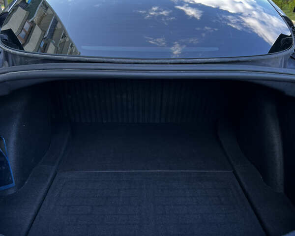 Серый Тесла Модель 3, объемом двигателя 0 л и пробегом 64 тыс. км за 23000 $, фото 29 на Automoto.ua