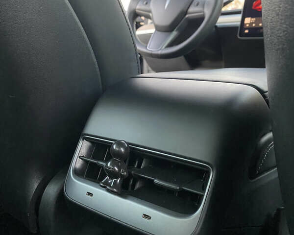 Сірий Тесла Модель 3, об'ємом двигуна 0 л та пробігом 98 тис. км за 19500 $, фото 39 на Automoto.ua