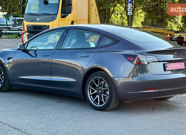 Серый Тесла Модель 3, объемом двигателя 0 л и пробегом 51 тыс. км за 20800 $, фото 15 на Automoto.ua